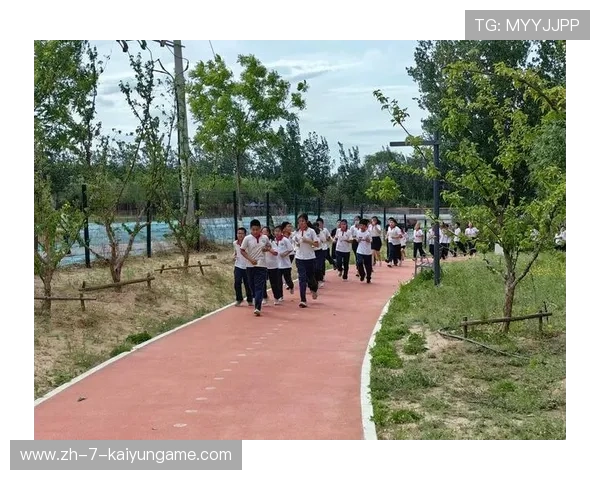 推动学校体育课程与赛事联动宣传平台，学校体育课程一体化